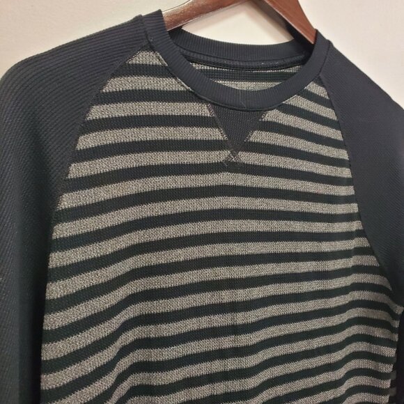 Under Armour Mens Outdoor Layers Striped Thermal Shirt Size XL Raglan Sleeve - Picture 3 of 10